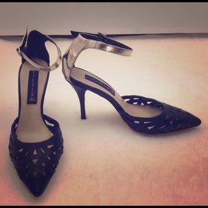 Steven by Steve Madden Black and Silver Heels EUC